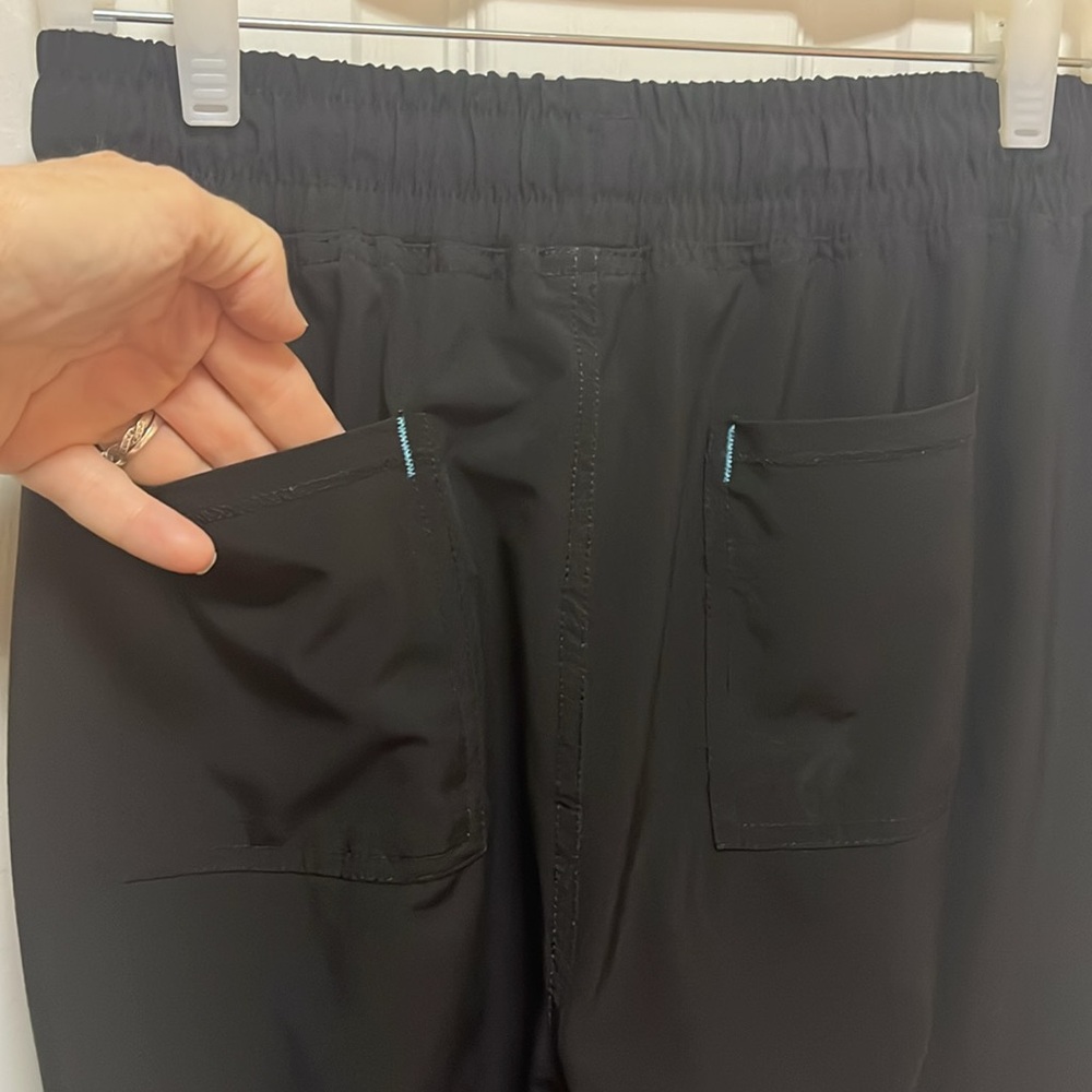 Women’s Black Scrubs, Size S - Picture 14 of 16